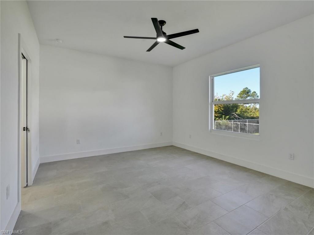 918 Eisenhower Blvd, Lehigh Acres, FL 33974 Photo