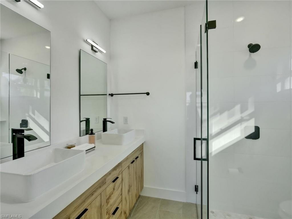 918 Eisenhower Blvd, Lehigh Acres, FL 33974 Photo