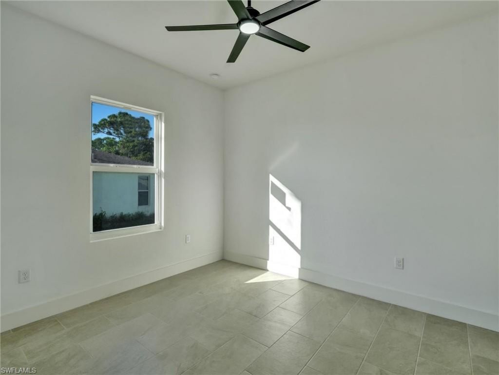 918 Eisenhower Blvd, Lehigh Acres, FL 33974 Photo