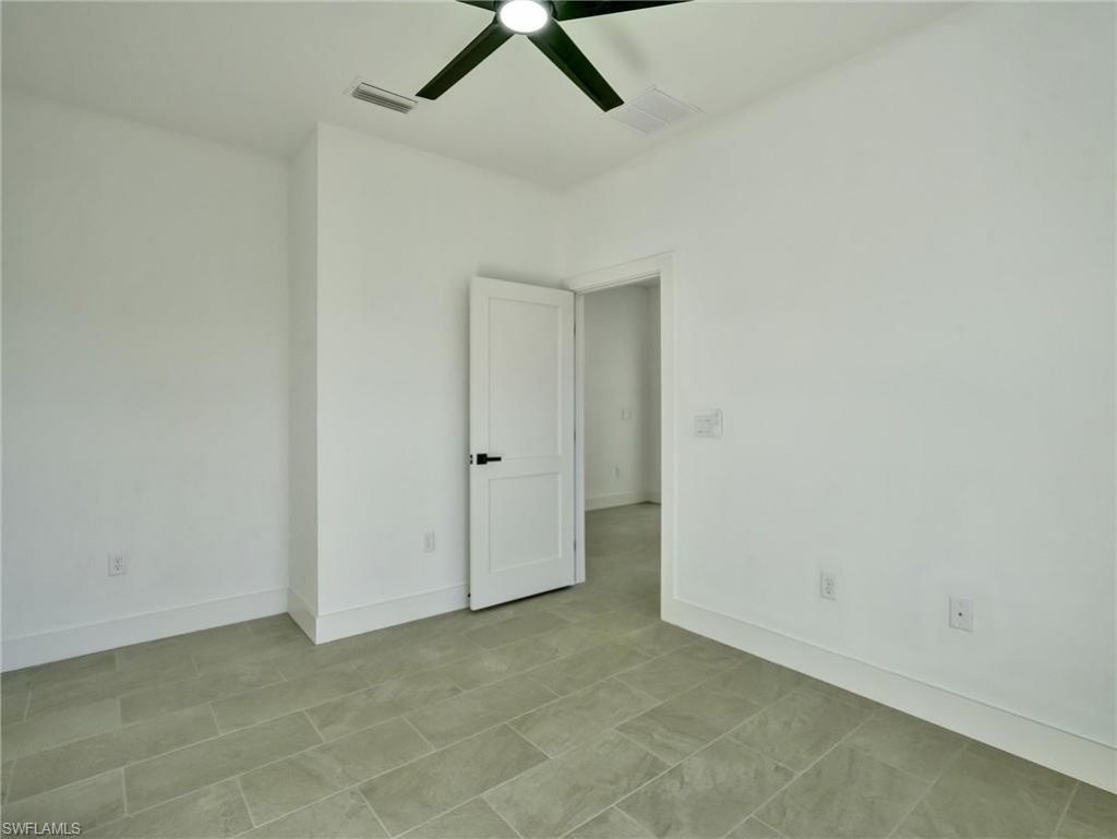 918 Eisenhower Blvd, Lehigh Acres, FL 33974 Photo