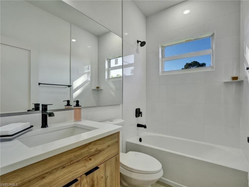 918 Eisenhower Blvd, Lehigh Acres, FL 33974 Photo