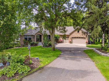 6480 Yosemite Lane, Excelsior, MN 55331