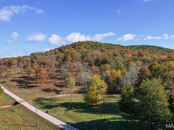 800 IC 20A, Belleview, MO 63623