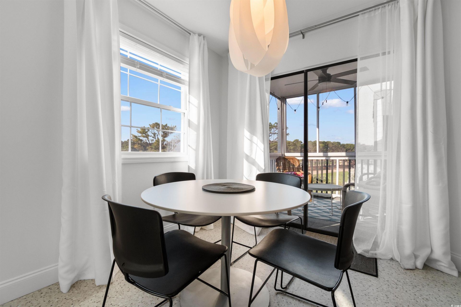 1500 Cenith Dr. Photo 12