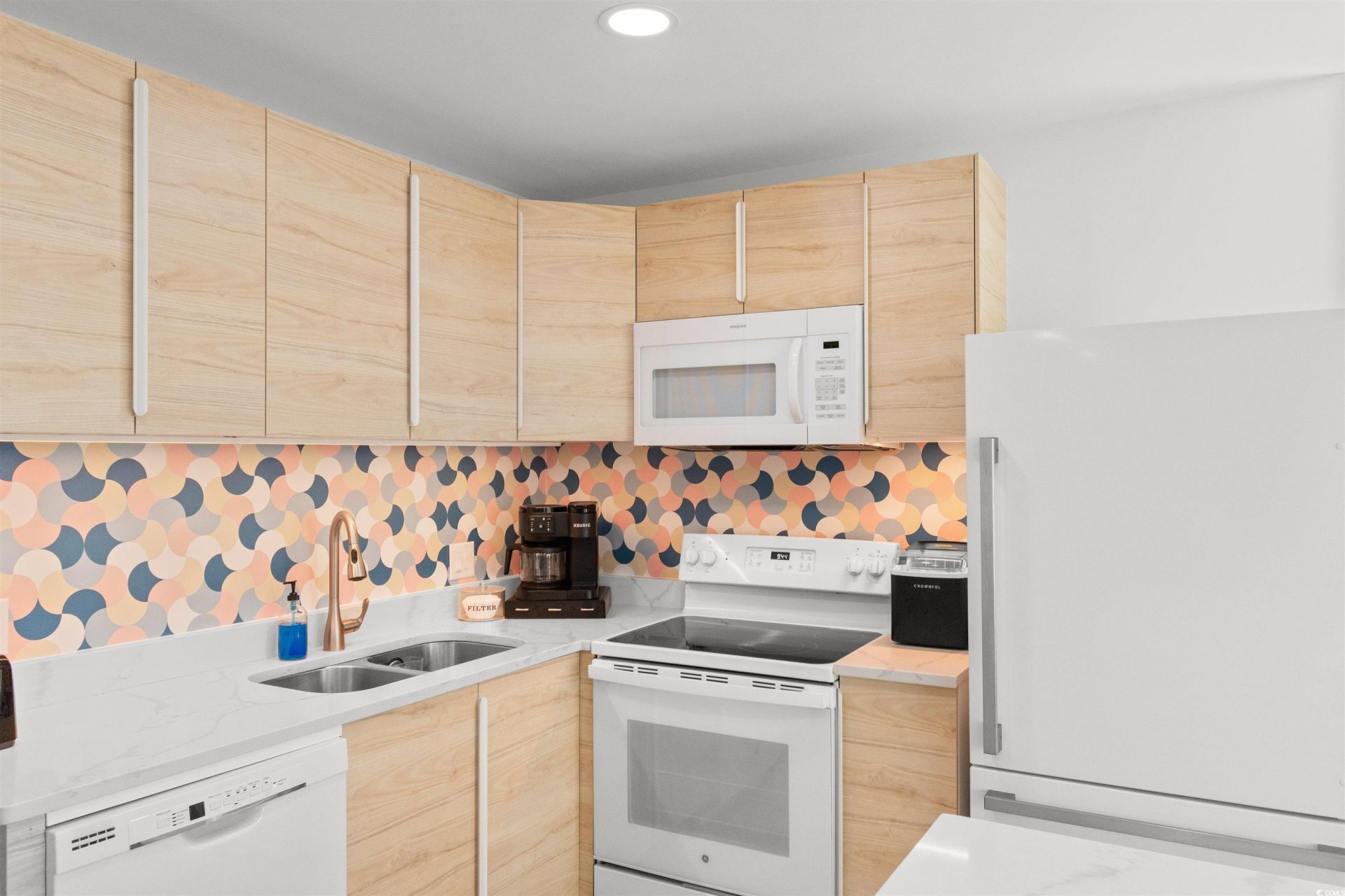 1500 Cenith Dr. Photo 9