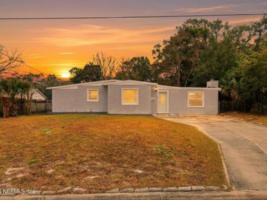 6752 ECTOR Place, Jacksonville, FL 32211
