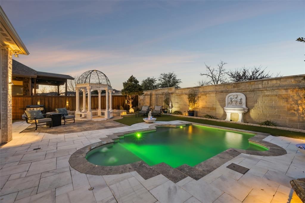 405 Green Valley Drive, McKinney, TX 75071 Main Photo