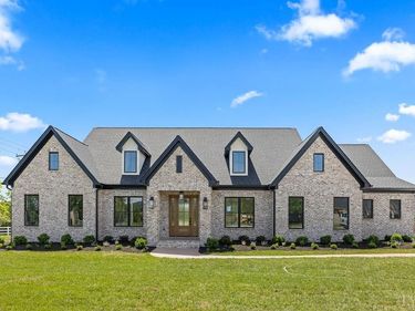 100 Stables Lane, Lynchburg, VA 24503