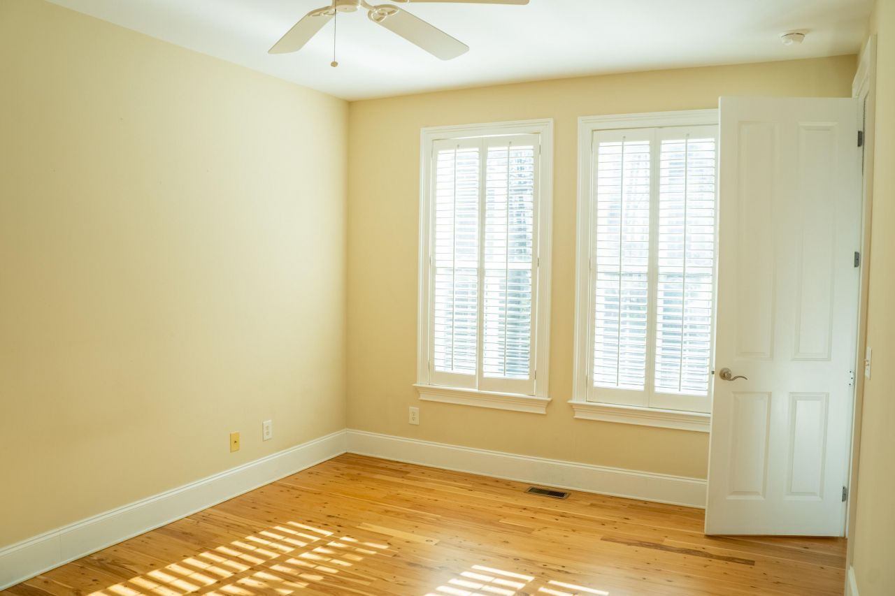 1492 Headquarters Plantation Drive Photo 14