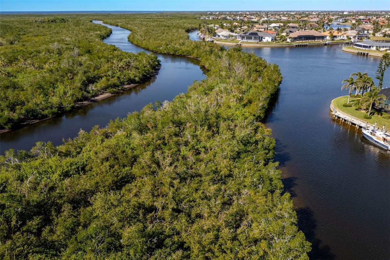 343 Portofino Drive, Punta Gorda, FL 33950 Photo