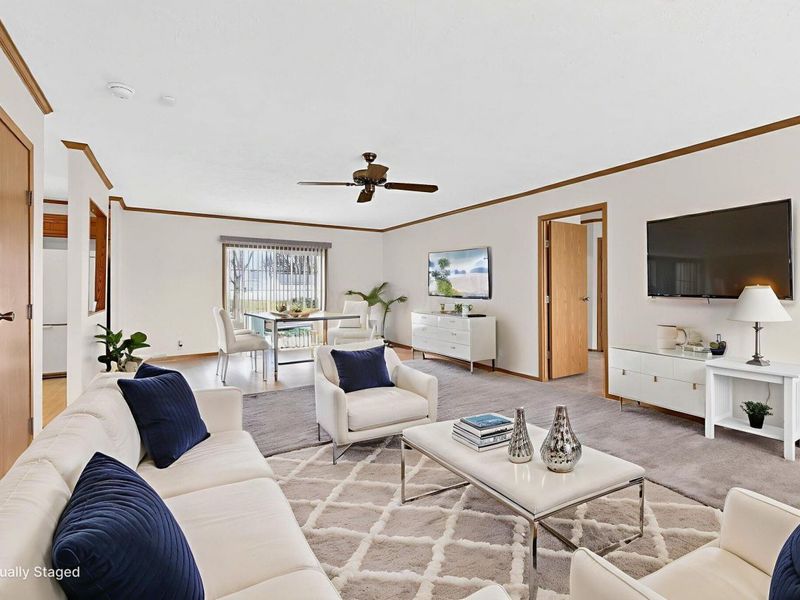 484 Cedarwood Road, Columbus, OH 43207 Photo 3