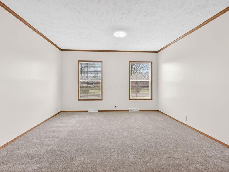 484 Cedarwood Road, Columbus, OH 43207 Photo 8