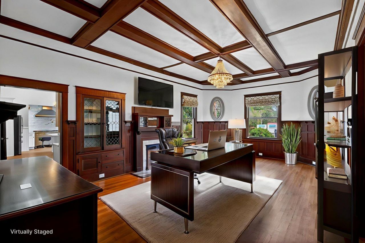 919 Wichman Street Photo 13