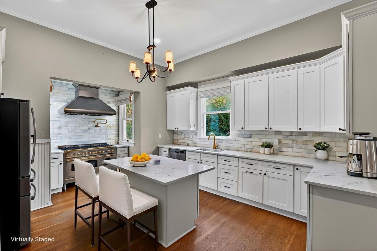 919 Wichman Street Photo 17