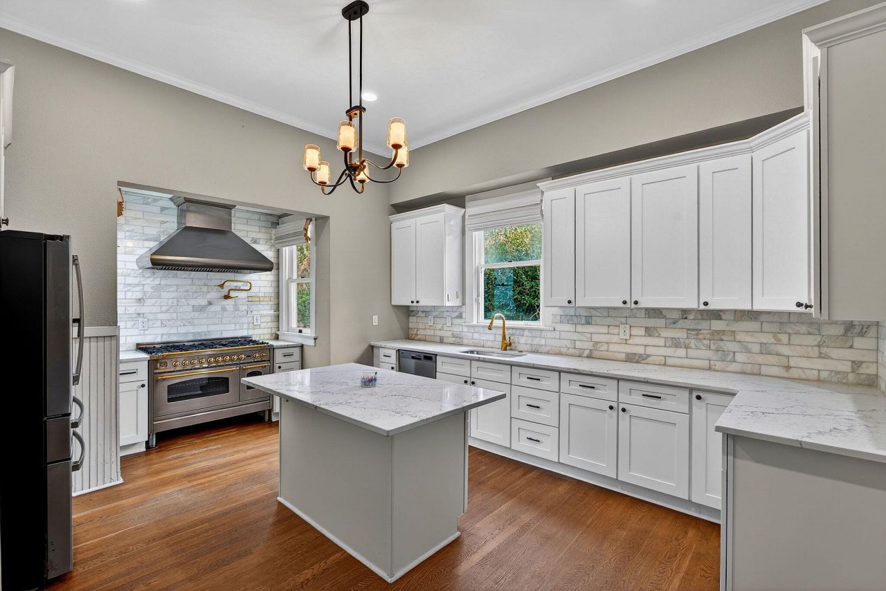 919 Wichman Street Photo 21