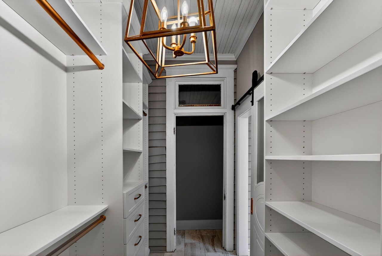 919 Wichman Street Photo 35