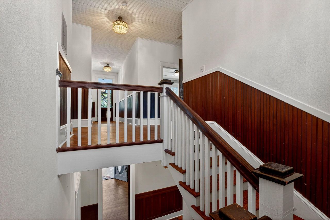 919 Wichman Street Photo 46