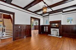 919 Wichman Street photo 4