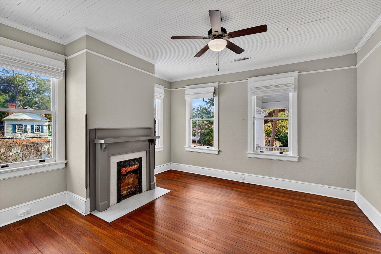 919 Wichman Street Photo 53