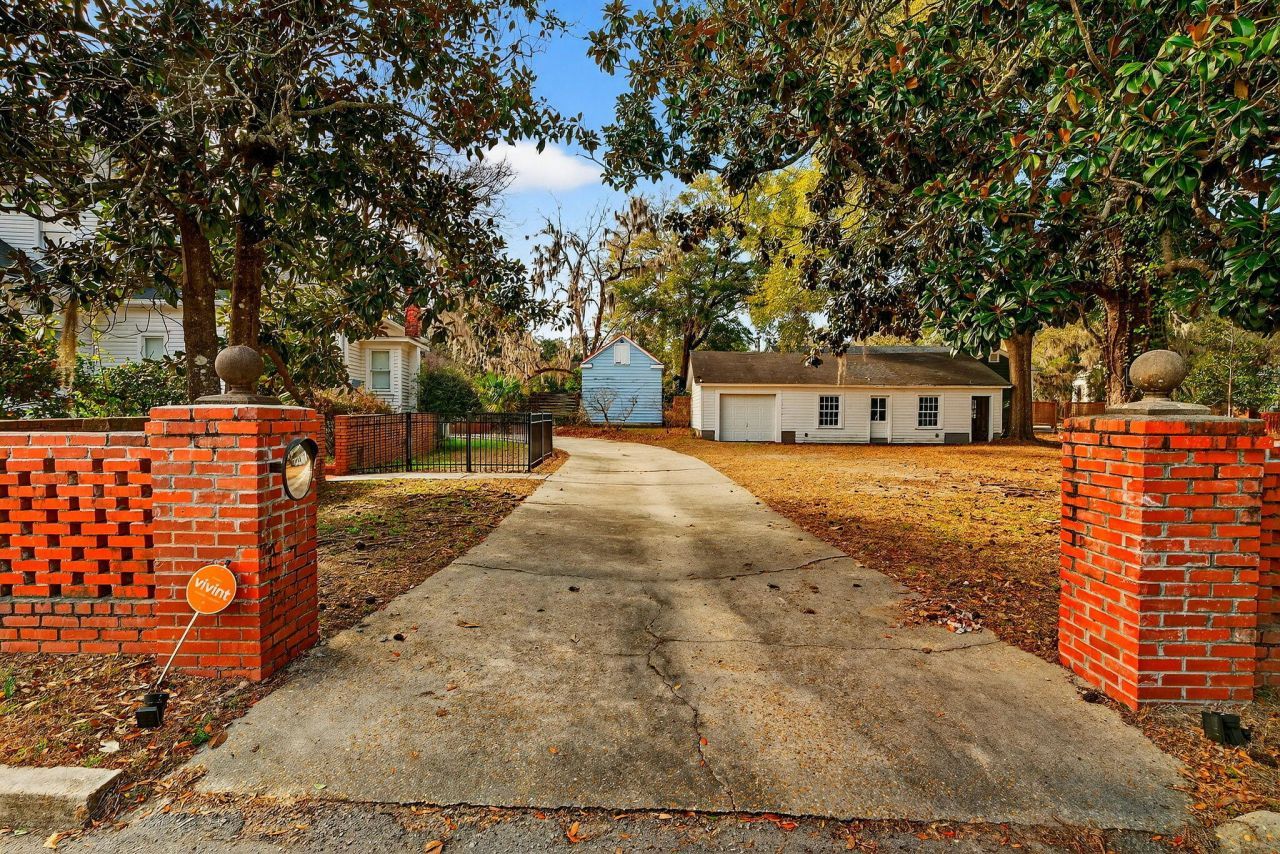 919 Wichman Street Photo 68