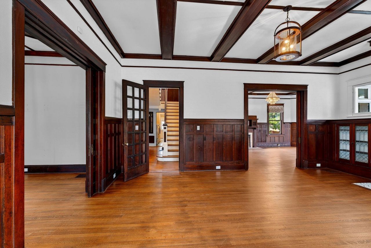 919 Wichman Street Photo 7