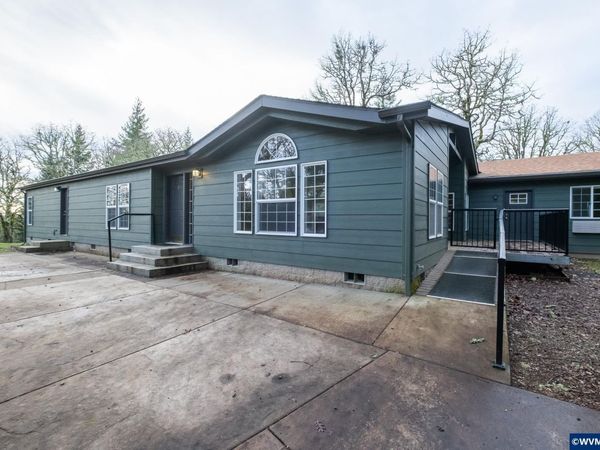 24869 Gap Rd, Brownsville, OR 97327