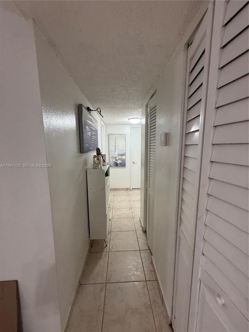 1950 W 54th St, Unit 409, Hialeah, FL 33012 Photo