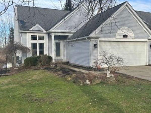 148 Pine Hollow Circle, Chardon, OH 44024