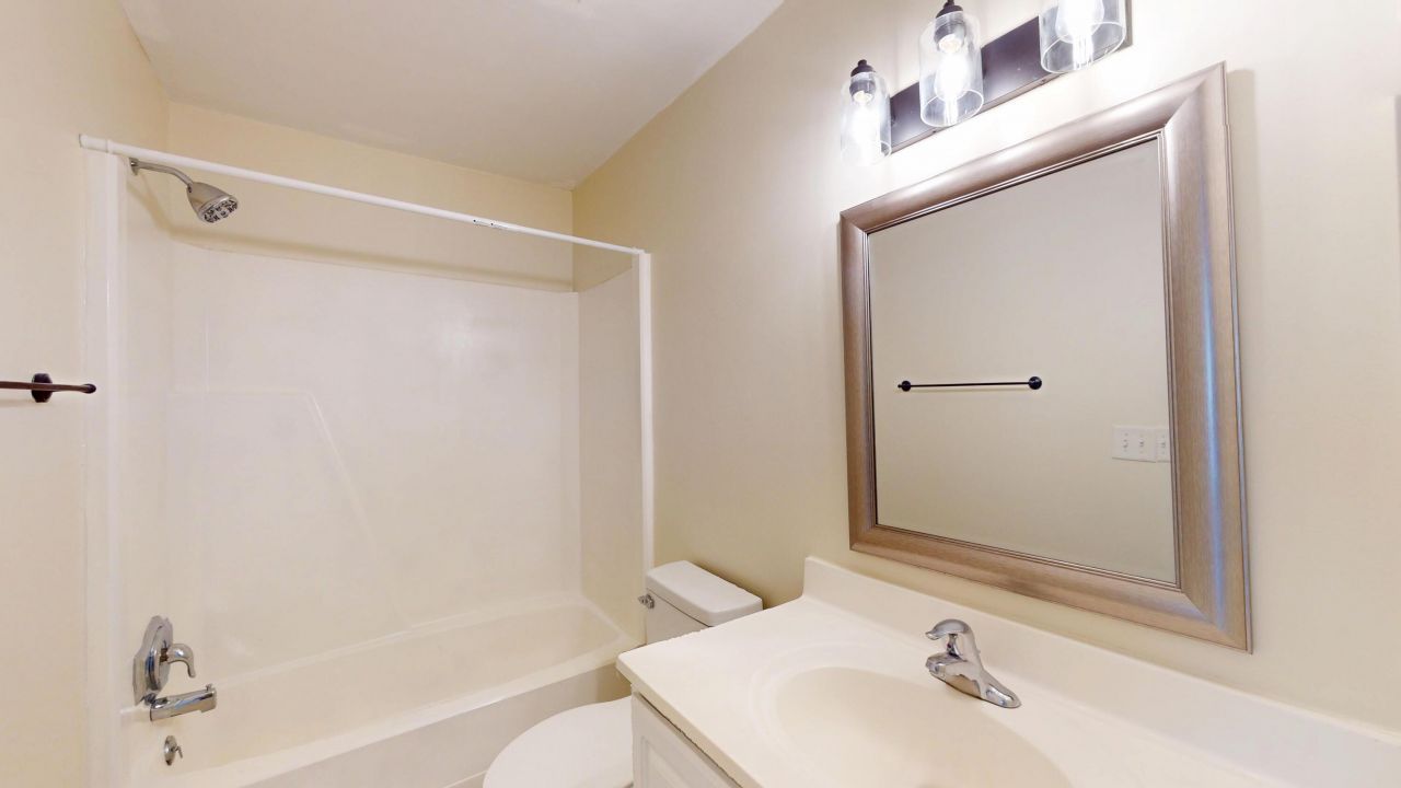 415 Parkdale Drive Photo 14