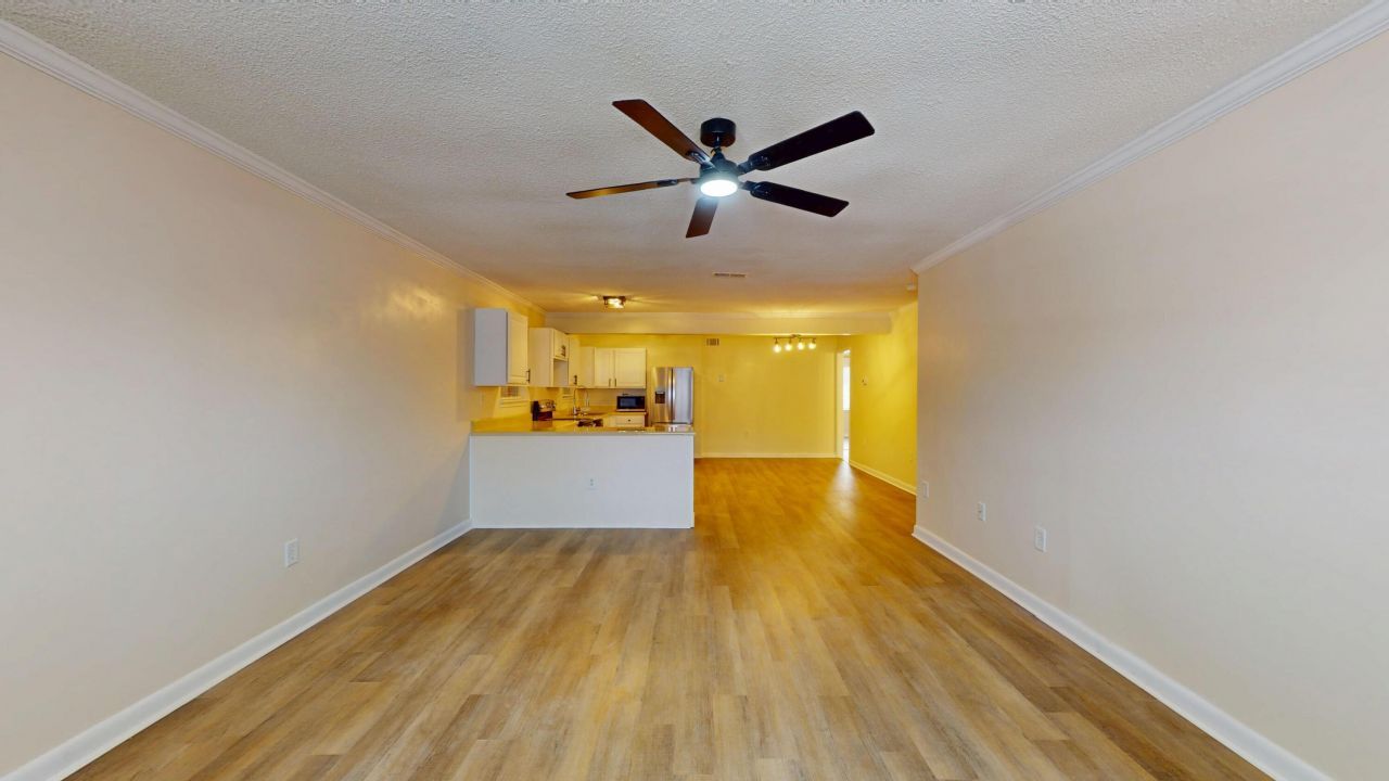 415 Parkdale Drive Photo 21