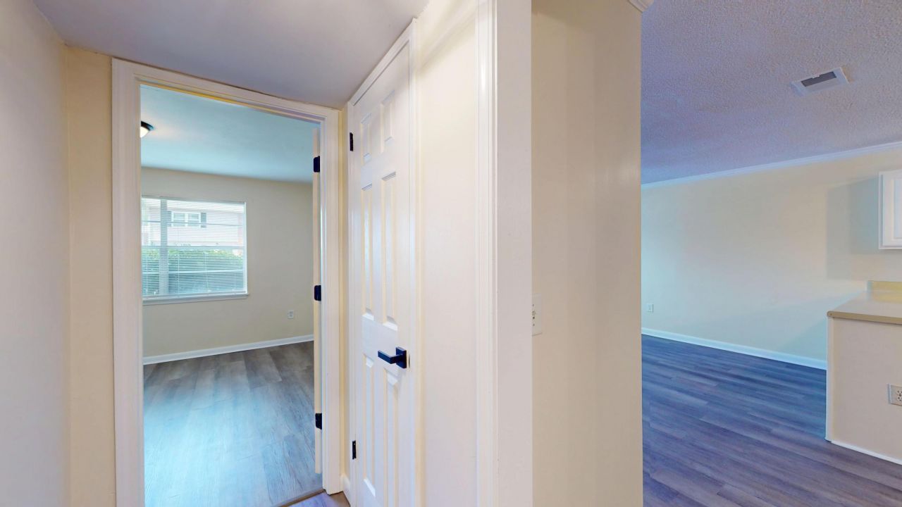 415 Parkdale Drive Photo 23