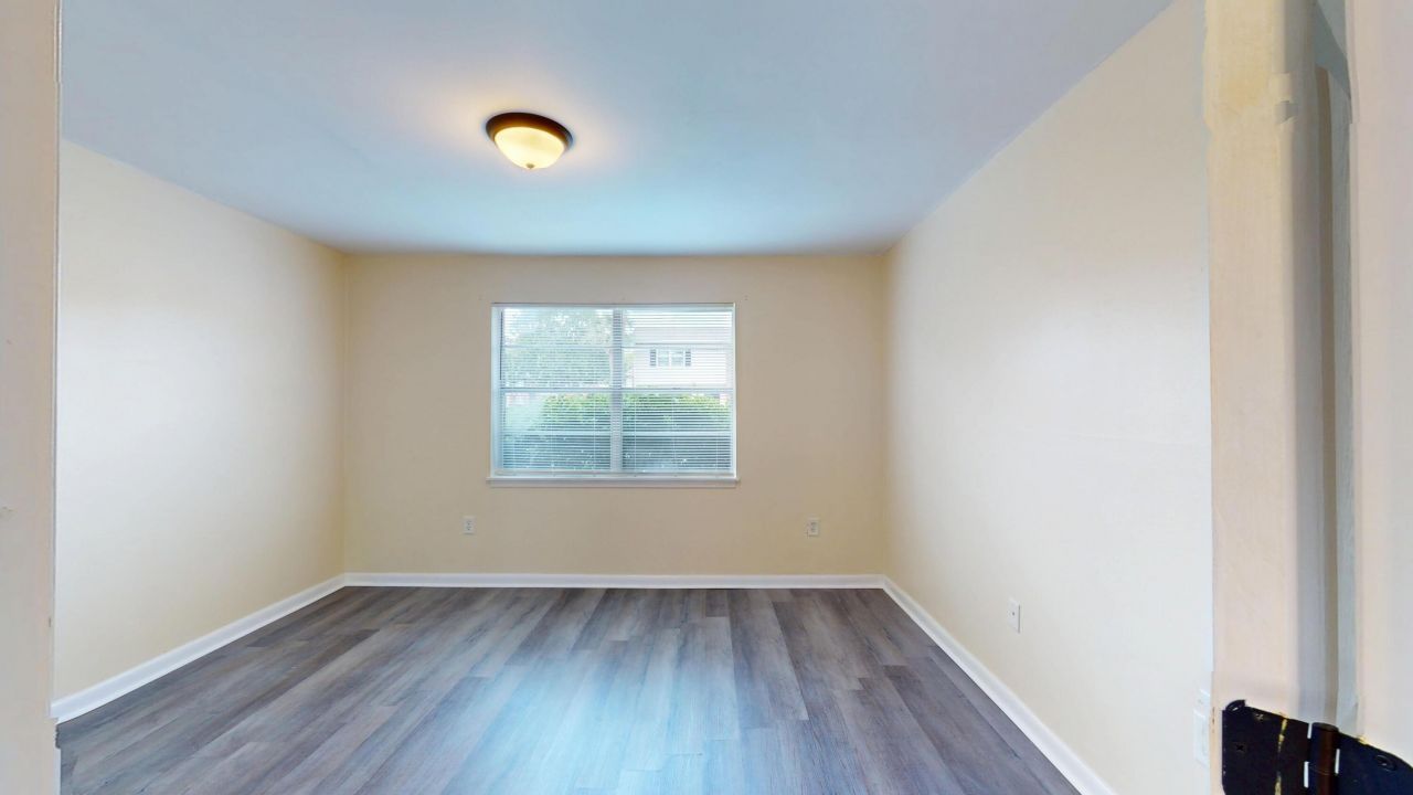 415 Parkdale Drive Photo 24