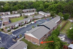 415 Parkdale Drive photo 4