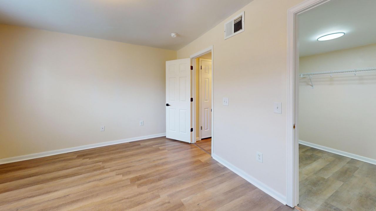 415 Parkdale Drive Photo 31