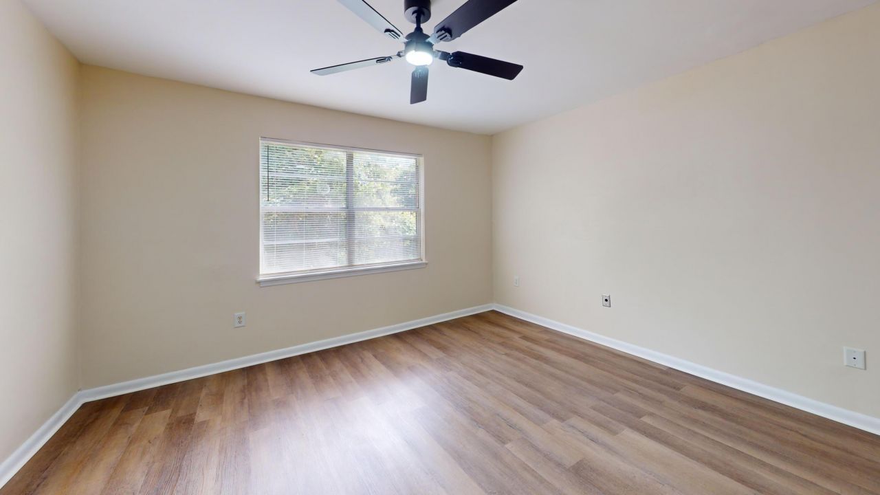 415 Parkdale Drive Photo 34