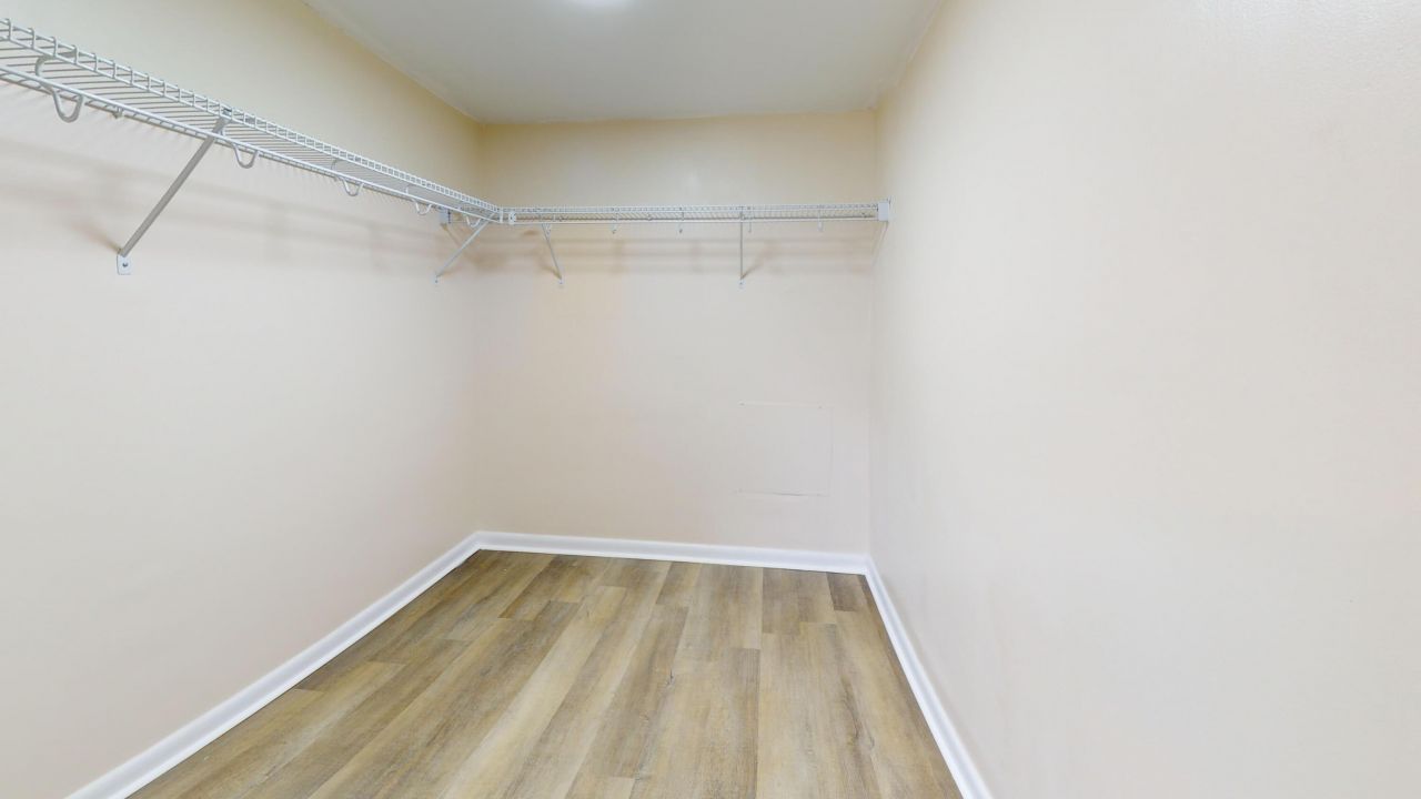 415 Parkdale Drive Photo 35