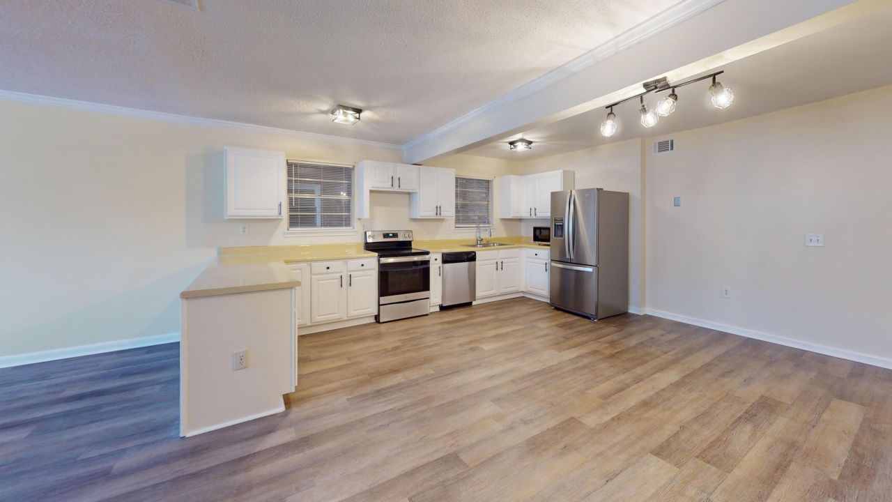 415 Parkdale Drive Photo 37