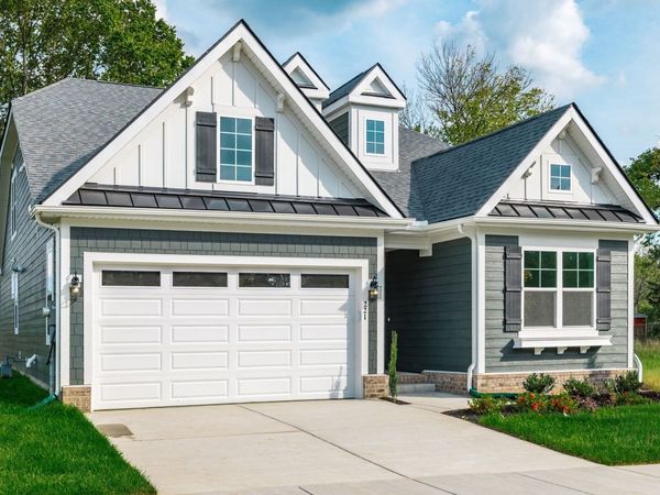 221 Crown Gardens Court, Hermitage, TN 37076