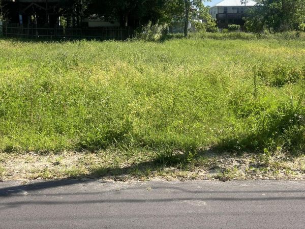 375 Pearl Street, Biloxi, MS 39530