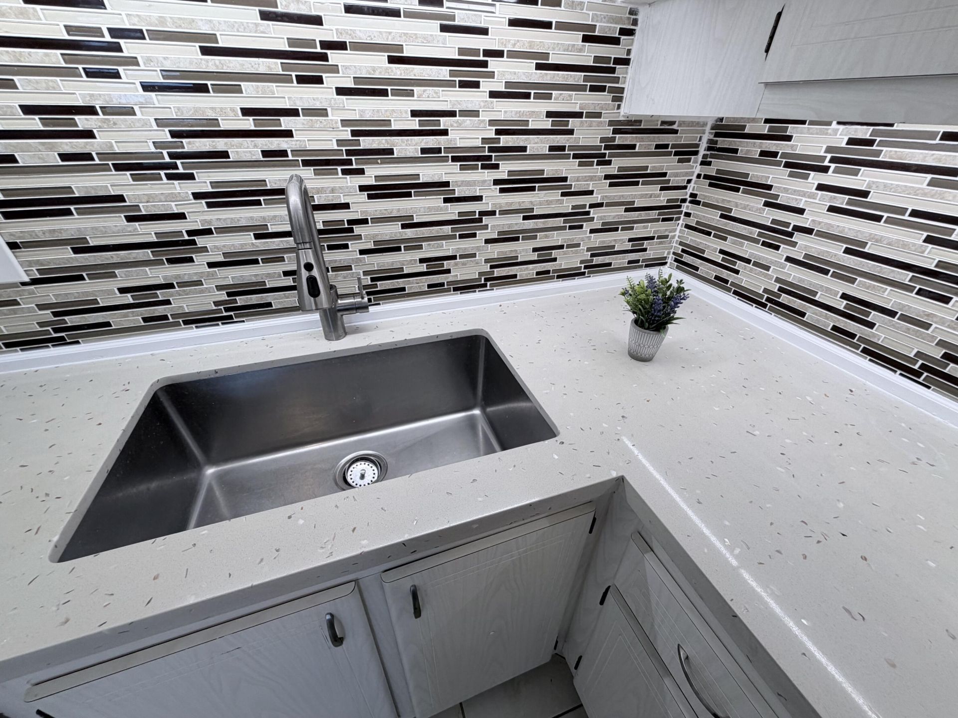 1000 NE 14th Avenue, Unit 503, Hallandale Beach, FL 33009 Photo