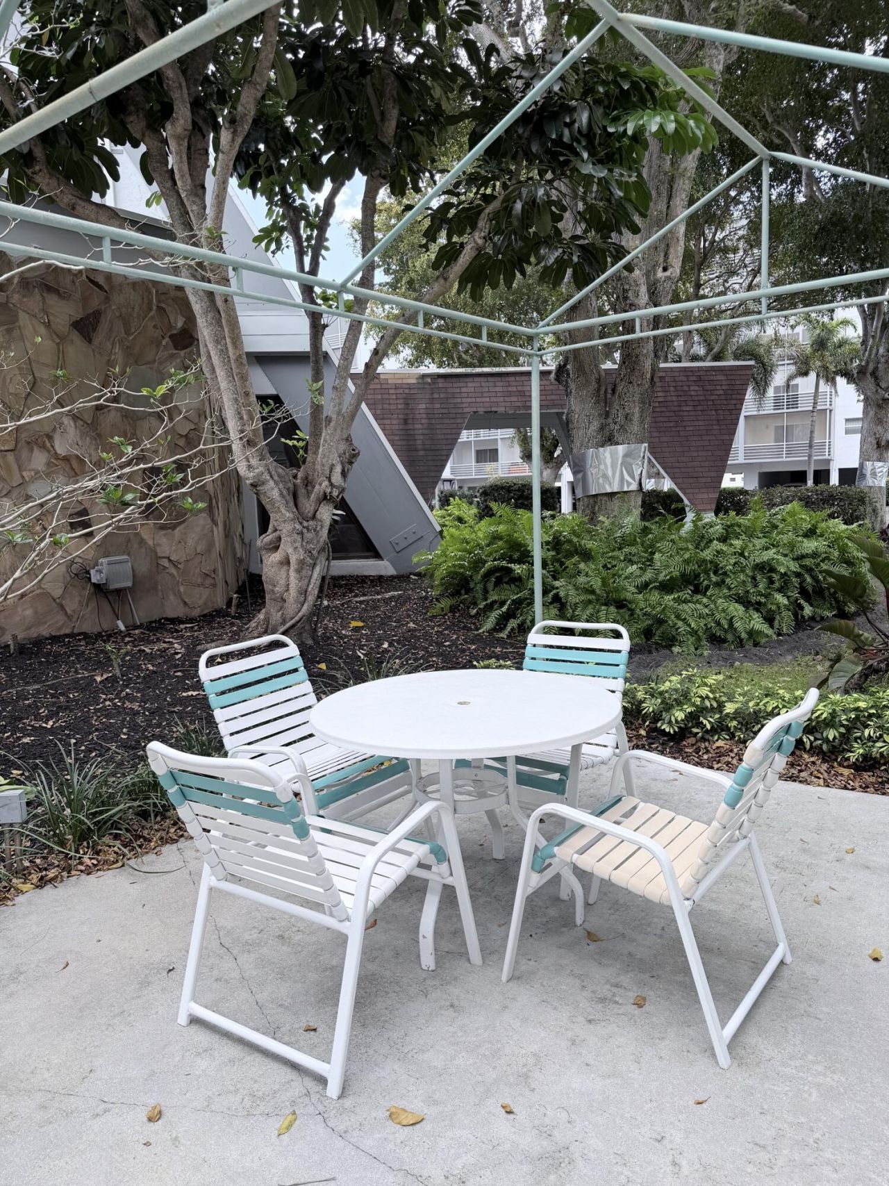 1000 NE 14th Avenue, Unit 503, Hallandale Beach, FL 33009 Photo