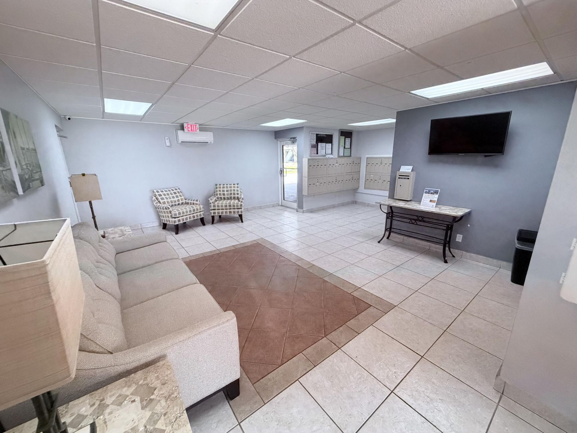 1000 NE 14th Avenue, Unit 503, Hallandale Beach, FL 33009 Photo