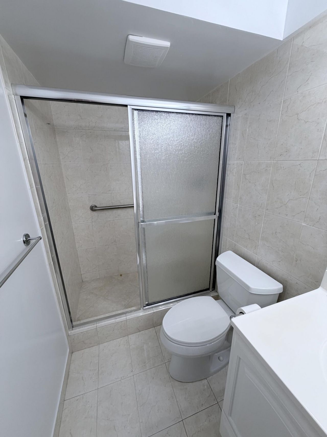 1000 NE 14th Avenue, Unit 503, Hallandale Beach, FL 33009 Photo