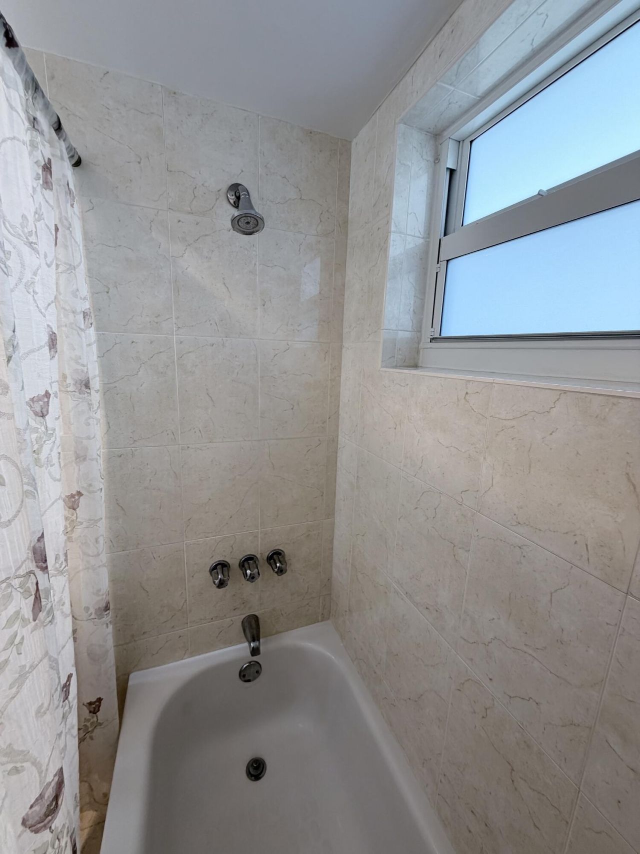 1000 NE 14th Avenue, Unit 503, Hallandale Beach, FL 33009 Photo