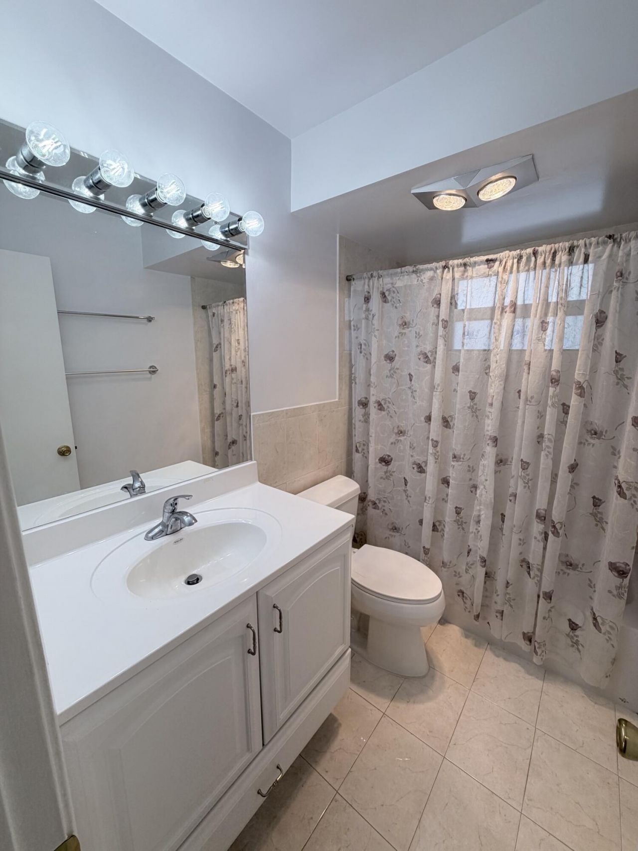 1000 NE 14th Avenue, Unit 503, Hallandale Beach, FL 33009 Photo