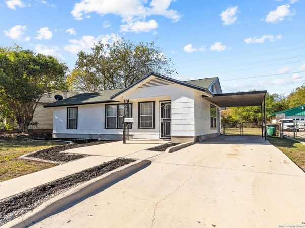 115 Robeson, San Antonio, TX 78220