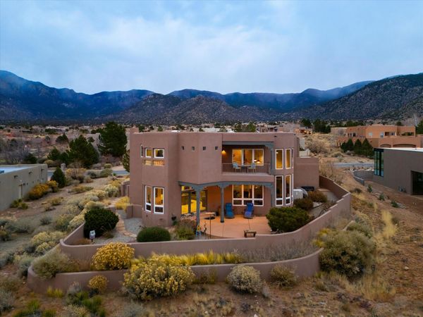 6109 Copper Rose Street NE, Albuquerque, NM 87111