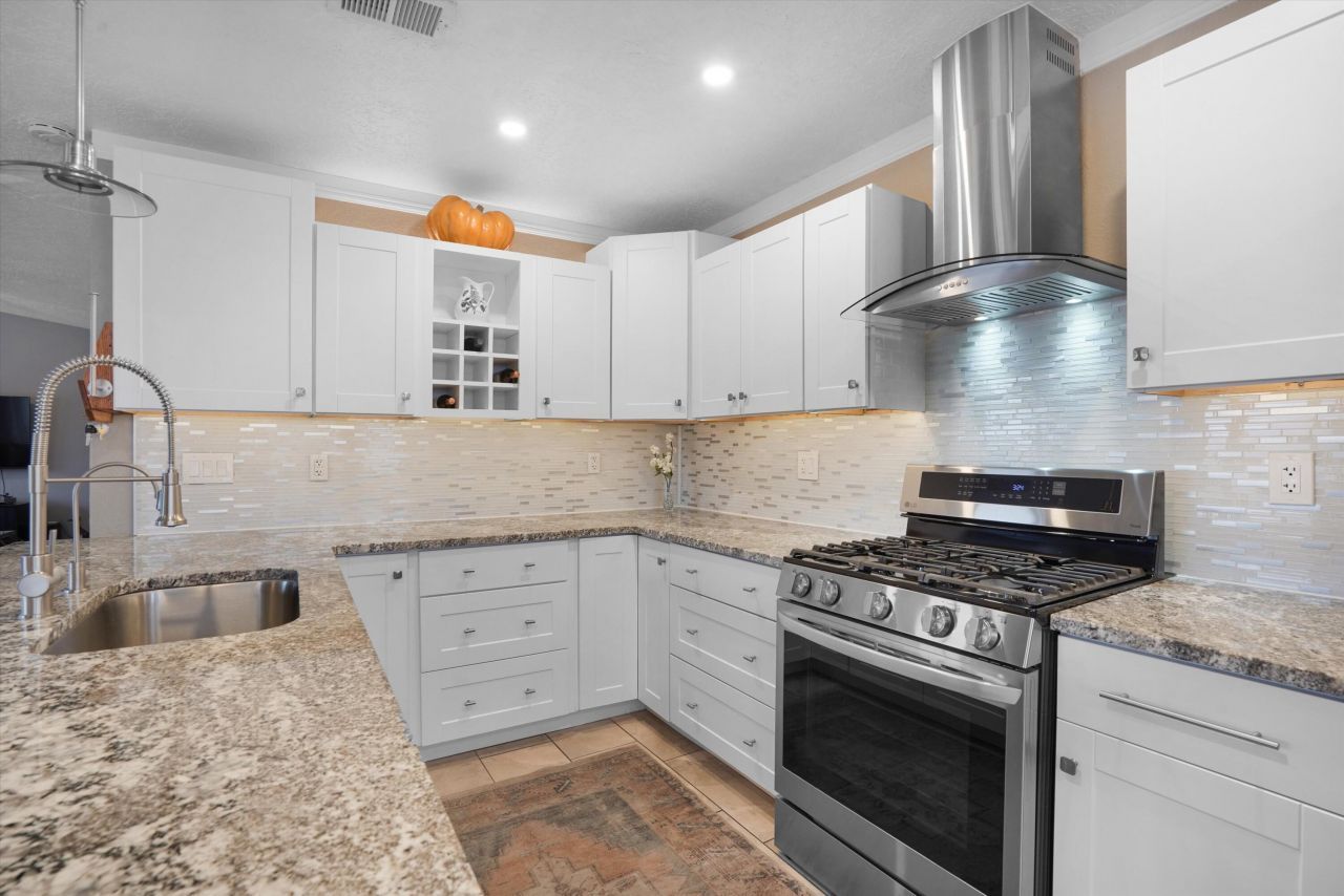 6649 Shenandoah River Court Ne, Rio Rancho, NM 87144 Main Photo