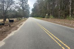 2437 Cape Road photo 4