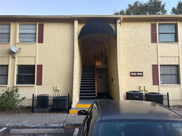 7633 DOLONITA DRIVE, Unit 7633, TAMPA, FL 33615